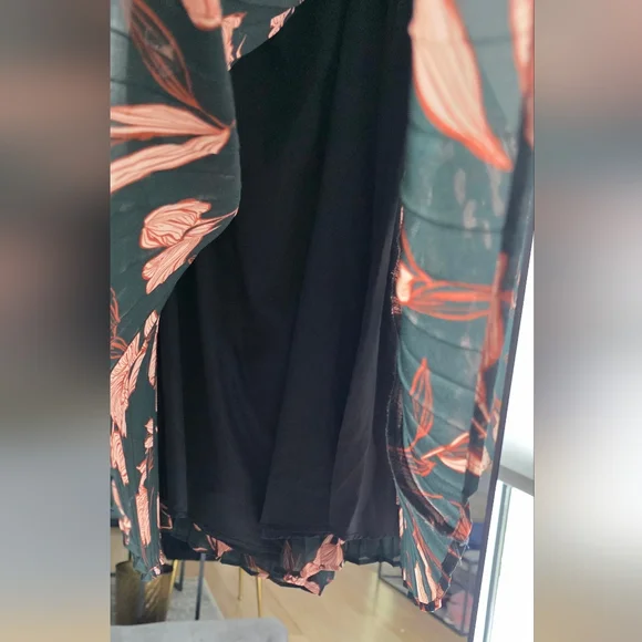 A New Day Floral Pleated Midi Skirt - Picture 6 of 6